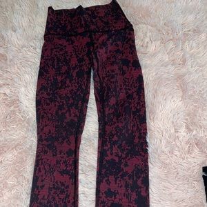 Maroon & black wunder under leggings